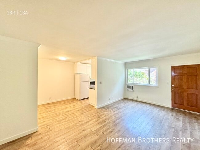 property at 14041 Moorpark St