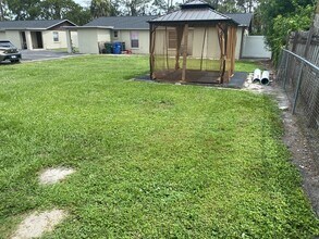 7073 Brentford Rd in Sarasota, FL - Building Photo - Building Photo