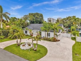 413 Tamarind Dr in Hallandale Beach, FL - Building Photo