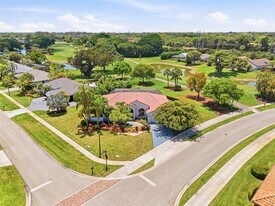 11008 Boca Woods Ln in Boca Raton, FL - Building Photo