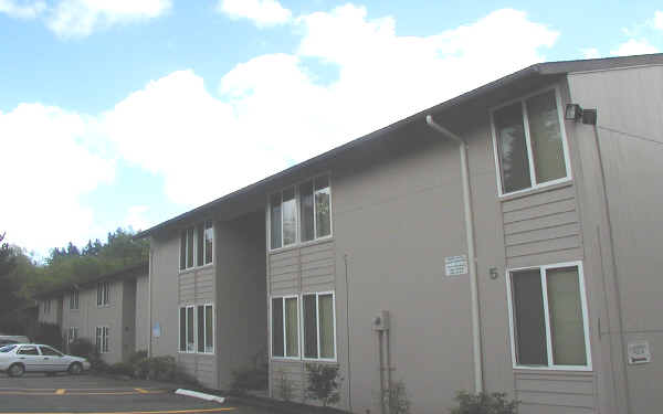 Timberlee Apartments in Portland, OR - Foto de edificio - Building Photo