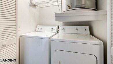 9727 Touchton Rd, Unit 1315 in Jacksonville, FL - Building Photo - Building Photo