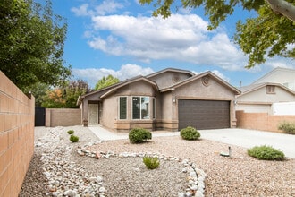 9005 Rio Galisteo Pl NW in Albuquerque, NM - Building Photo - Building Photo