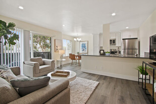 6th and Raymond in Santa Monica, CA - Building Photo