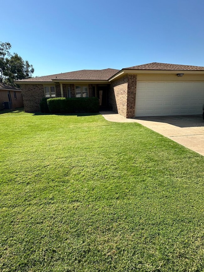 5609 88th St in Lubbock, TX - Building Photo - Building Photo