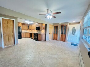 260 Jamaica Ave in Medford, NY - Building Photo - Building Photo