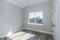 2710 Ridge Ave photo'
