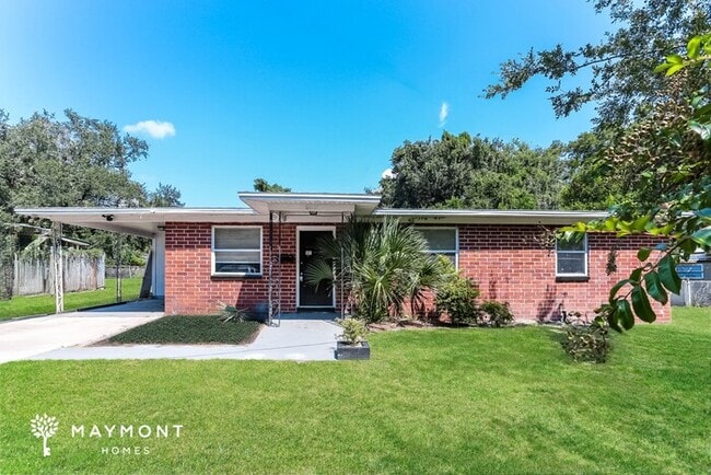 property at 6037 Green Hill Ln