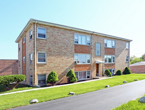 601 S Iowa Ave in Addison, IL - Foto de edificio - Building Photo