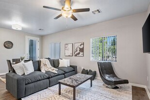 2507 W Villa Rita Dr in Phoenix, AZ - Building Photo