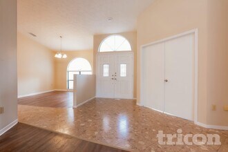 1808 S Golfview Dr, Unit 7 in Plant City, FL - Building Photo - Building Photo