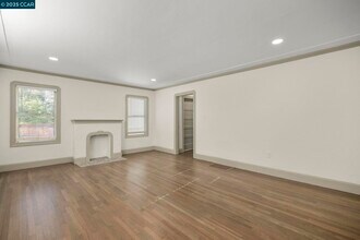 1016 Castro St in Martinez, CA - Building Photo - Building Photo