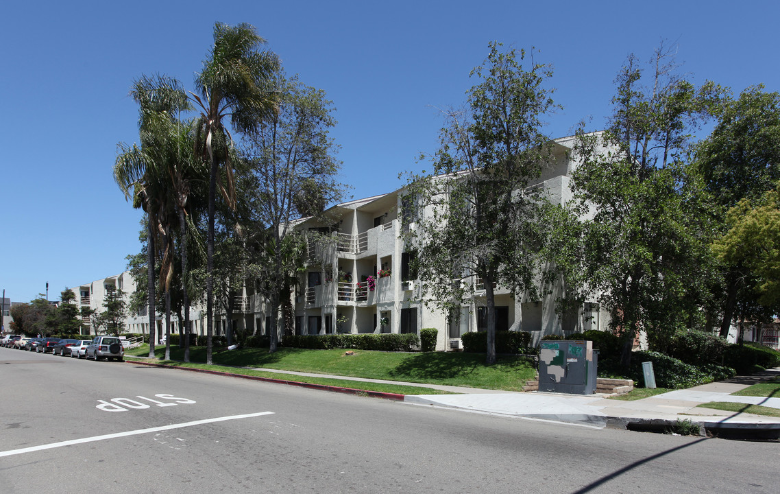 Chamoune Gardens in San Diego, CA - Building Photo