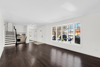 17000 Cherry Creek Ave in Orland Hills, IL - Building Photo - Building Photo