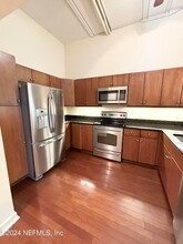 1661 Riverside Ave, Unit 320 in Jacksonville, FL - Building Photo - Building Photo