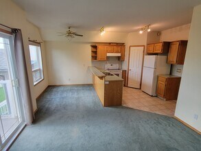 7 Crystal Ridge Cove in Strathmore, AB - Building Photo - Building Photo
