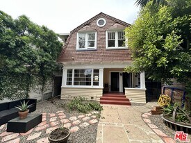 49 Dudley Ave in Los Angeles, CA - Building Photo