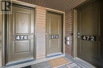 474 Clearbrook Dr in Ottawa, ON - Building Photo - Building Photo