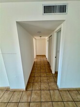 1075 W 68th St in Hialeah, FL - Building Photo - Building Photo