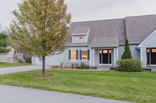 213 Villager Rd in Chester, NH - Building Photo