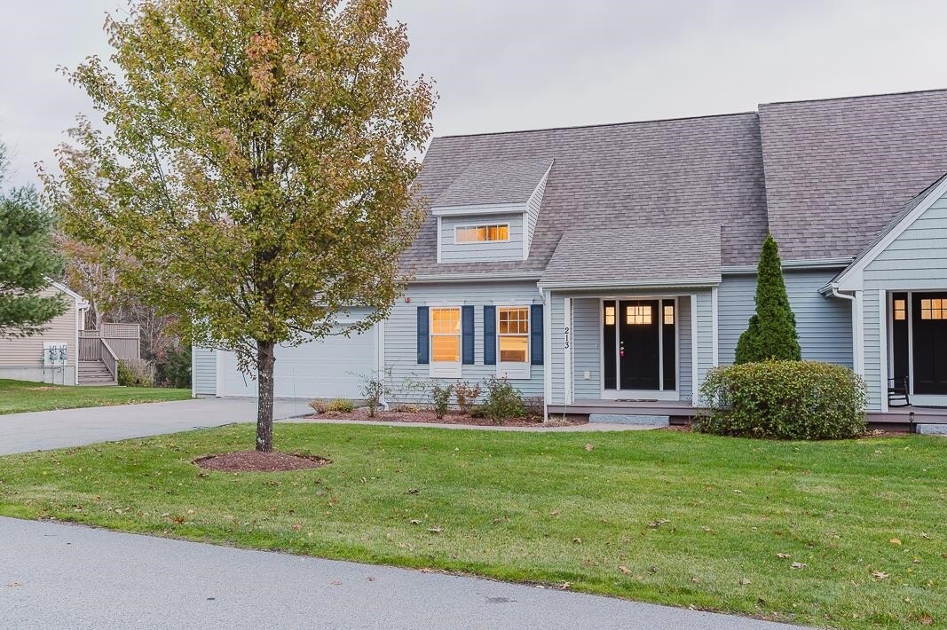 213 Villager Rd in Chester, NH - Building Photo