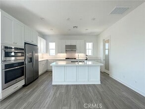 322 Tank in Irvine, CA - Building Photo - Building Photo