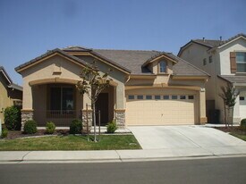 2036 Vignolia Loop in Roseville, CA - Building Photo