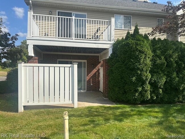 3581 Reeves Dr in Melvindale, MI - Building Photo - Building Photo