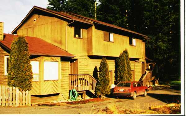 7201 Lower Ridge Rd in Everett, WA - Building Photo