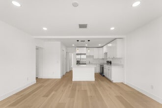 111 W 35th St in West Palm Beach, FL - Building Photo - Building Photo