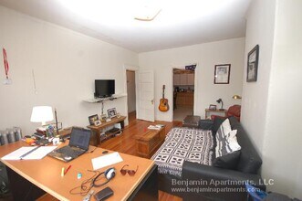 1383 Commonwealth Ave, Unit 8 in Boston, MA - Building Photo - Building Photo