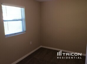14931 Pine Crest Rd in Tampa, FL - Building Photo - Building Photo