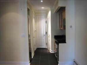 42 Avenue B, Unit 4/3FN in New York, NY - Building Photo - Building Photo