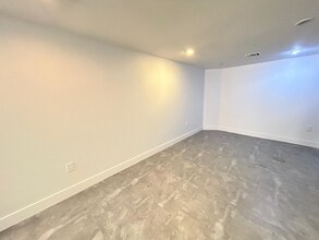 398 Crescent St. in Brooklyn, NY - Building Photo - Building Photo