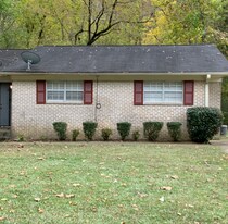 833 Old Trail Rd in Birmingham, AL - Building Photo