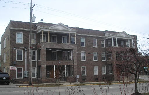 301-309 E New York St in Aurora, IL - Building Photo - Building Photo