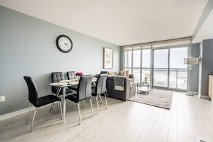 2702 Puente de Luz in Toronto, ON - Building Photo