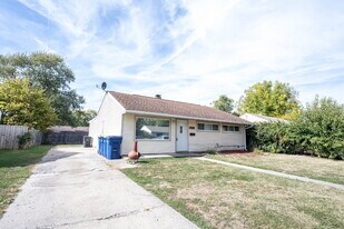 4840 Leone Dr in Lawrence, IN - Building Photo