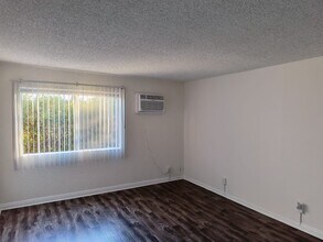 Hollywood Villa Apartments in Los Angeles, CA - Foto de edificio - Building Photo