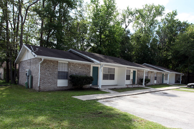 Palazzo Townhomes by ARIUM in Jacksonville, FL - Building Photo - Building Photo