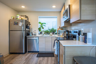 Bertona Steps in Seattle, WA - Building Photo - Building Photo
