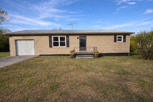 307 Nancy Dr in Cleveland, TN - Building Photo