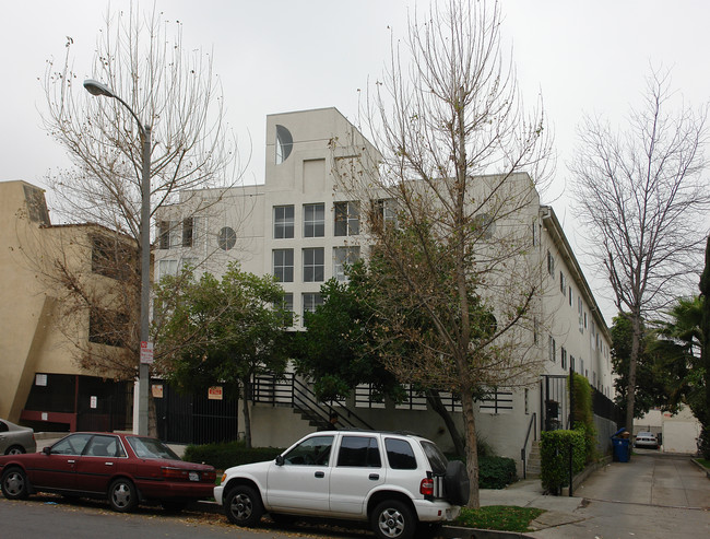 521 N Kenmore Ave in Los Angeles, CA - Building Photo - Building Photo