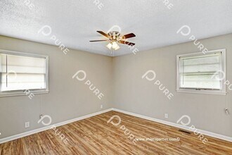 4729 Bluehaven Dr NW in Huntsville, AL - Building Photo - Building Photo