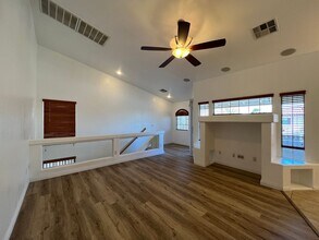 5561 Anticipation Ct in Las Vegas, NV - Building Photo - Building Photo