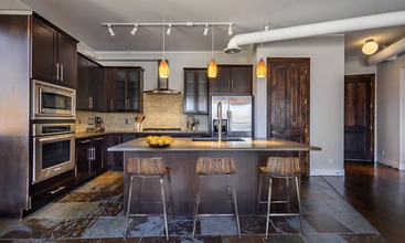 2101 Larimer St, Unit 402 in Denver, CO - Building Photo - Building Photo