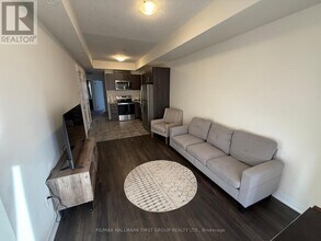 235-235 McLevin Ave in Toronto, ON - Building Photo - Building Photo
