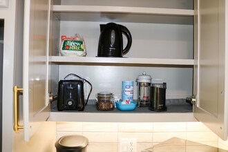 805 SW 2nd St in Bentonville, AR - Foto de edificio - Building Photo