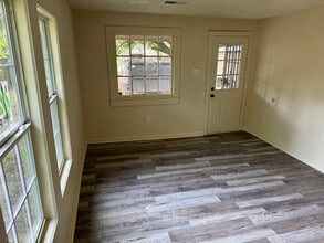 4949 Enterprise St in Baton Rouge, LA - Building Photo - Building Photo