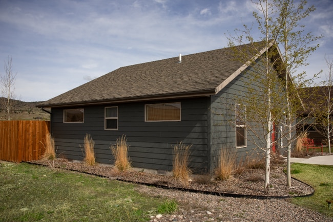 141 Rachel Ave in Ennis, MT - Building Photo - Building Photo